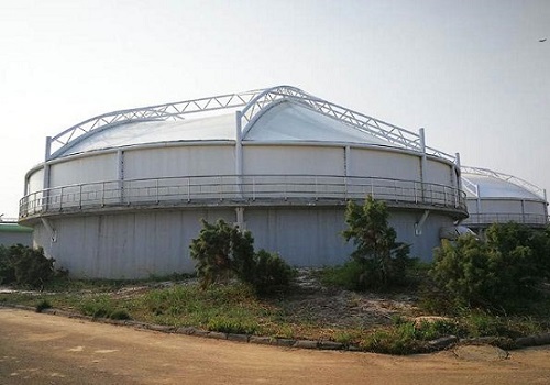  Sewage pool reverse hanging membrane capping and sealing